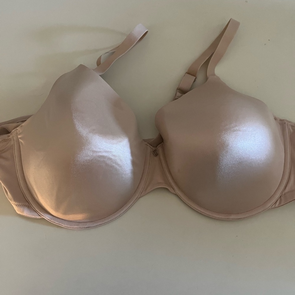 Breezies Satin Bra - size 48D Cream